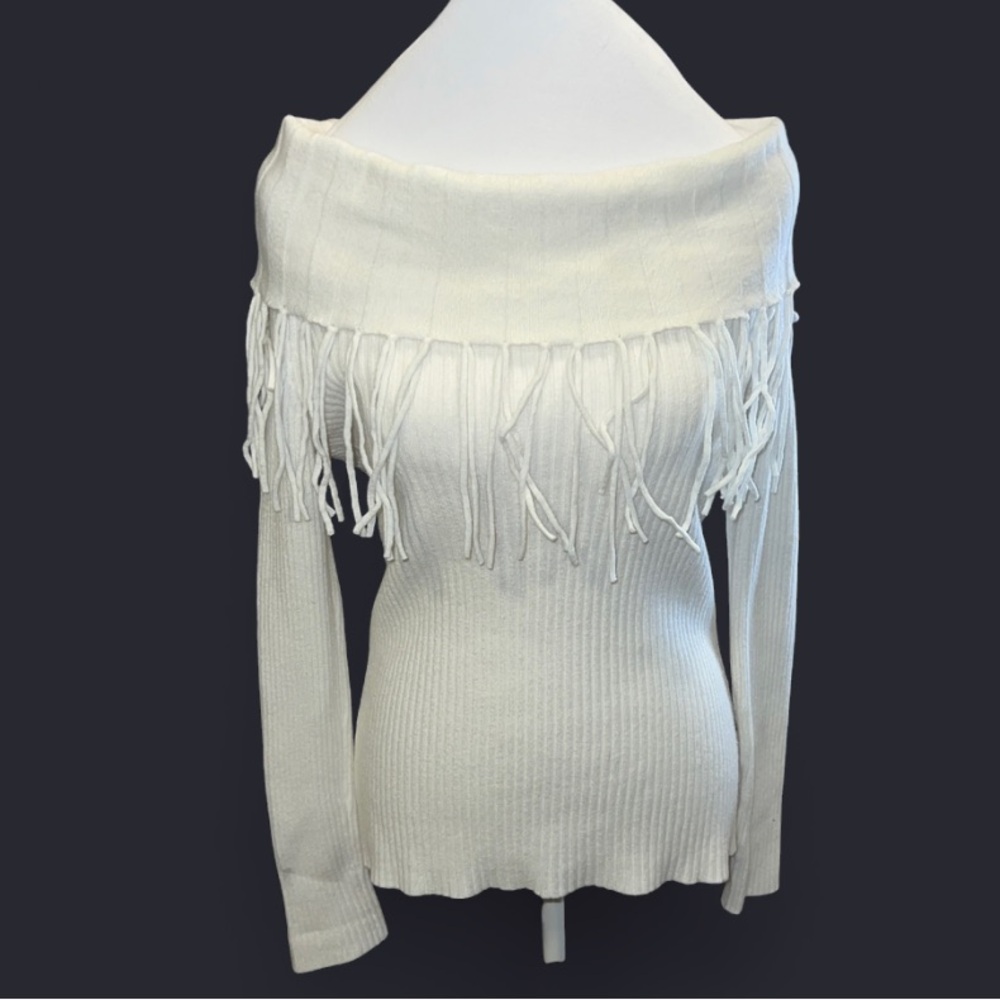 Lovestitch Elegant White Fringe Sweater M